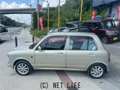 ダイハツ ミラジーノ