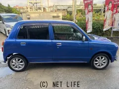 光岡自動車 レイ