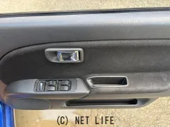 光岡自動車 レイ