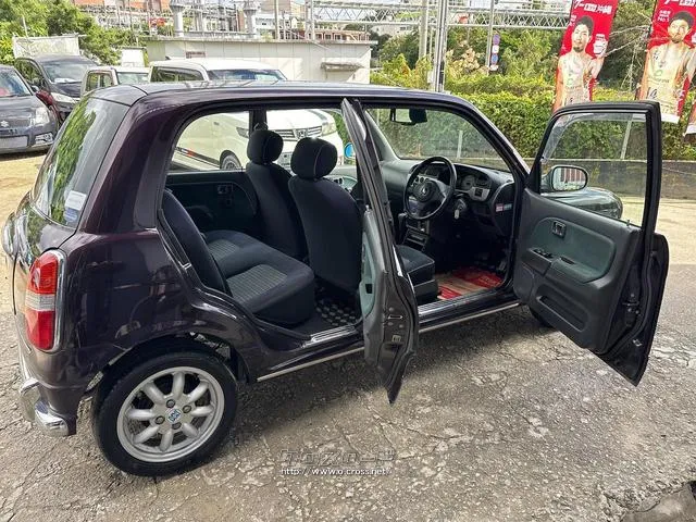 『TOTAL CAR SHOP FEEL』はナビ・オーディオも販売しております。 お気に入りの一台を見つけて下さい! ☆★☆詳細は『FEEL』の元気なスタッフまで →0078-6042-5806☆★☆ ダイハツ ミラジーノ