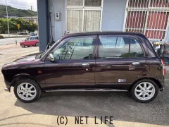 ダイハツ ミラジーノ