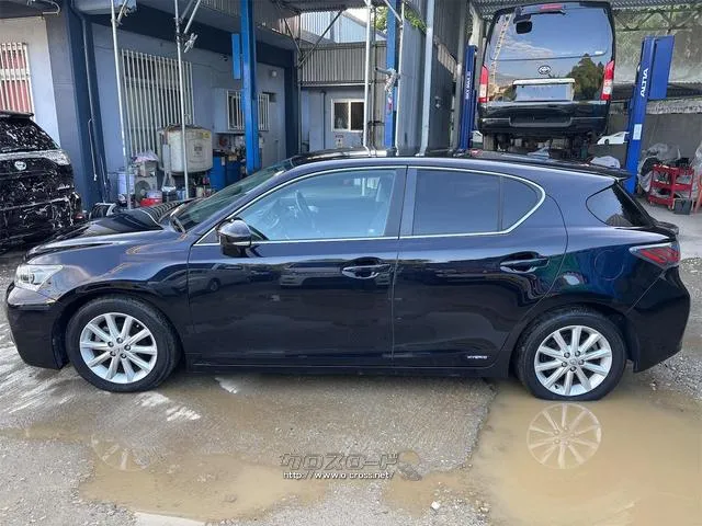 『TOTAL CAR SHOP FEEL』はナビ・オーディオも販売しております。 お気に入りの一台を見つけて下さい! ☆★☆詳細は『FEEL』の元気なスタッフまで →0078-6042-5806☆★☆ レクサス CT