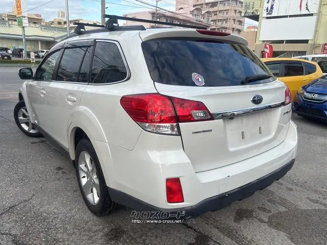 『TOTAL CAR SHOP FEEL』は、良質な買取車が続々入荷中!掲載以外にもありますので、ぜひ一度覗いてみて下さい!☆詳細は『FEEL』の元気なスタッフまで→098-995-7141☆ スバル レガシィアウトバック