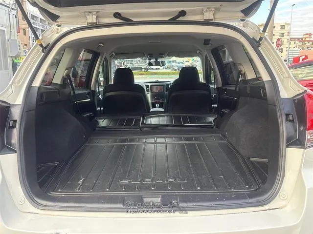 『TOTAL CAR SHOP FEEL』は、ボディーコーティングやフィルム施工等オプションも多数ご用意しております!! ☆★☆詳細は『FEEL』の元気なスタッフまで スバル レガシィアウトバック