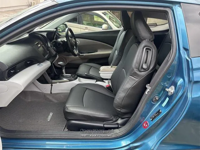 『TOTAL CAR SHOP FEEL』は、全国のオークション会場と提携しております。店舗に無いお車でもお気軽にご相談下さい!☆詳細は『FEEL』の元気なスタッフまで→0078-6042-5806☆ ホンダ CR-Z