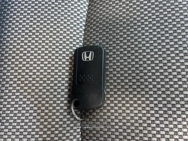 『FEEL』は、全車総額表示・第三者機関鑑定導入中・修復歴開示・走行管理システムで安心・安全をお届け!! ☆★☆詳細は『FEEL』の元気なスタッフまで → 0078-6042-5806まで☆★☆ ホンダ CR-Z