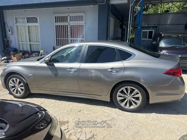 『TOTAL CAR SHOP FEEL』は、納車前にしっかり点検・整備!オイルやエレメント等も交換後、納車します!! ☆★☆詳細は『FEEL』の元気なスタッフまで→0078-6042-5806☆★☆ 日産 フーガハイブリッド