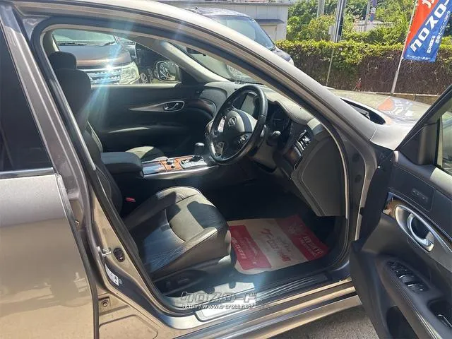 『TOTAL CAR SHOP FEEL』は、全国のオークション会場と提携しております。店舗に無いお車でもお気軽にご相談下さい!☆詳細は『FEEL』の元気なスタッフまで→0078-6042-5806☆ 日産 フーガハイブリッド