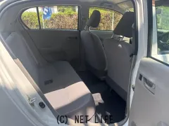 ダイハツ ミライース