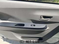 ダイハツ ミライース