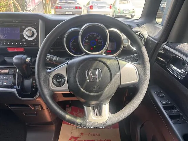 『TOTAL CAR SHOP FEEL』は、良質な買取車が続々入荷中!掲載以外にもありますので、ぜひ一度覗いてみて下さい!☆詳細は『FEEL』の元気なスタッフまで→0078-6042-5806☆ ホンダ N-BOX