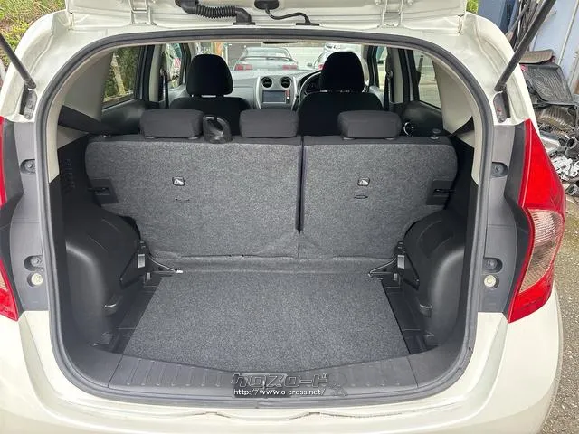 『TOTAL CAR SHOP FEEL』はナビ・オーディオも販売しております。 お気に入りの一台を見つけて下さい! ☆★☆詳細は『FEEL』の元気なスタッフまで →0078-6042-5806☆★☆ 日産 ノート