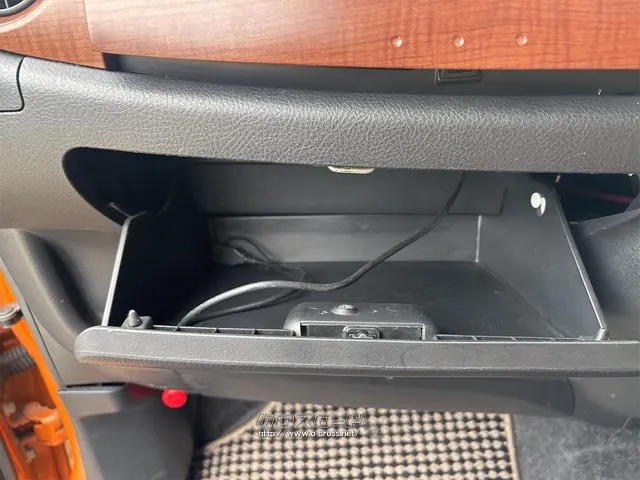『TOTAL CAR SHOP FEEL』はナビ・オーディオも販売しております。 お気に入りの一台を見つけて下さい! ☆★☆詳細は『FEEL』の元気なスタッフまで →0078-6042-5806☆★☆ ダイハツ ミラジーノ