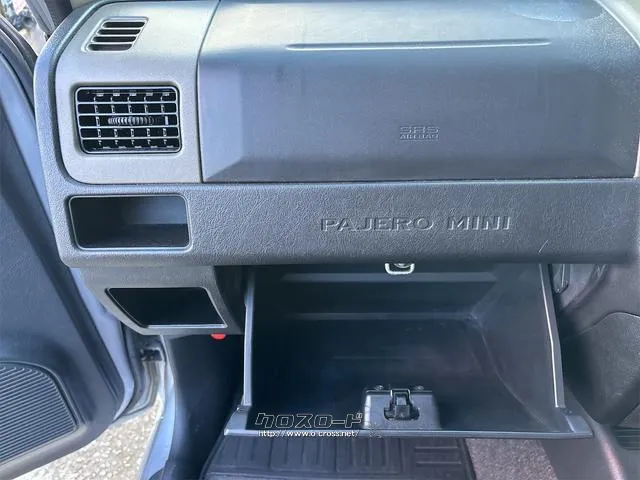 『TOTAL CAR SHOP FEEL』はナビ・オーディオも販売しております。 お気に入りの一台を見つけて下さい! ☆★☆詳細は『FEEL』の元気なスタッフまで →0078-6042-5806☆★☆ 三菱 パジェロミニ