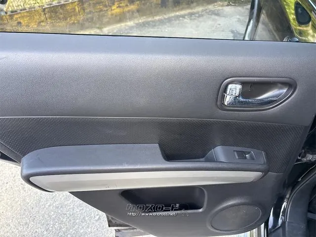 『TOTAL CAR SHOP FEEL』はナビ・オーディオも販売しております。 お気に入りの一台を見つけて下さい! ☆★☆詳細は『FEEL』の元気なスタッフまで →0078-6042-5806☆★☆ 日産 エクストレイル