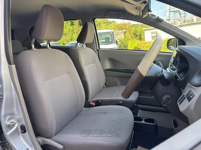 『TOTAL CAR SHOP FEEL』は、外装クリーニング&内装クリーニングでピカピカ納車!!お問い合わせは『FEEL』の元気なスタッフまで!!→0078-6042-5806にお電話ください☆★☆ トヨタ ピクシスエポック