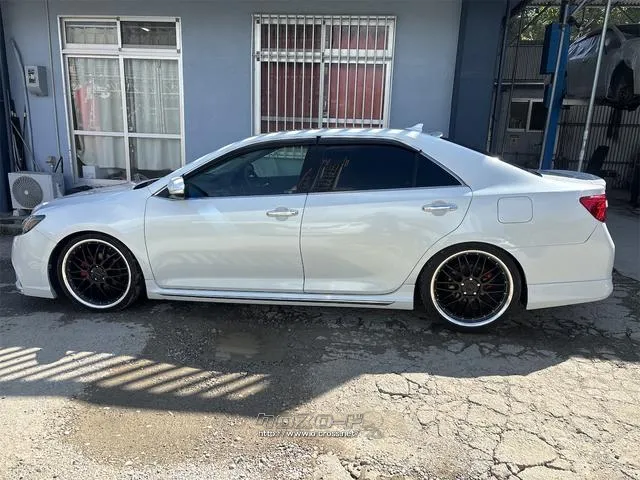 『TOTAL CAR SHOP FEEL』は、良質な買取車が続々入荷中!掲載以外にもありますので、ぜひ一度覗いてみて下さい!☆詳細は『FEEL』の元気なスタッフまで→0078-6042-5806☆ トヨタ カムリハイブリッド