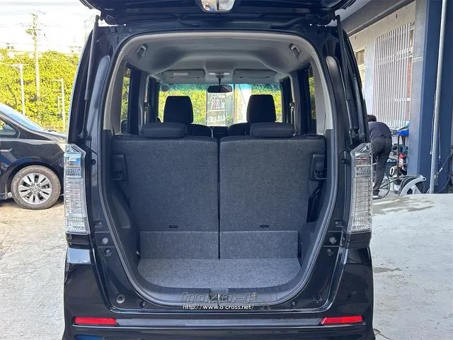 『TOTAL CAR SHOP FEEL』は、良質な買取車が続々入荷中!掲載以外にもありますので、ぜひ一度覗いてみて下さい!☆詳細は『FEEL』の元気なスタッフまで→0078-6042-5806☆ ホンダ N-BOX