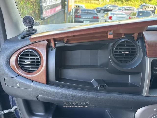 『TOTAL CAR SHOP FEEL』は、ハンドルカバーやアクセサリー、ホイール等の販売も充実!お客様のカーライフをサポート☆詳細は『FEEL』の元気なスタッフまで→0078-6042-5806☆ ダイハツ ミラジーノ