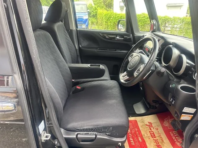 『TOTAL CAR SHOP FEEL』は、納車前にしっかり点検・整備!オイルやエレメント等も交換後、納車します!! ☆★☆詳細は『FEEL』の元気なスタッフまで→0078-6042-5806☆★☆ ホンダ N-BOX
