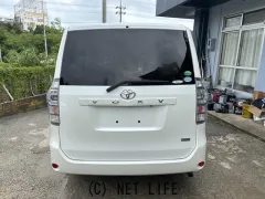 トヨタ ヴォクシー