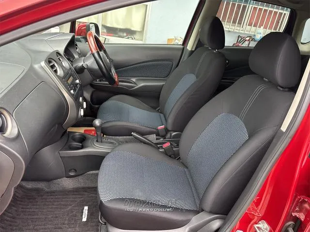 『TOTAL CAR SHOP FEEL』はナビ・オーディオも販売しております。 お気に入りの一台を見つけて下さい! ☆★☆詳細は『FEEL』の元気なスタッフまで →0078-6042-5806☆★☆ 日産 ノート