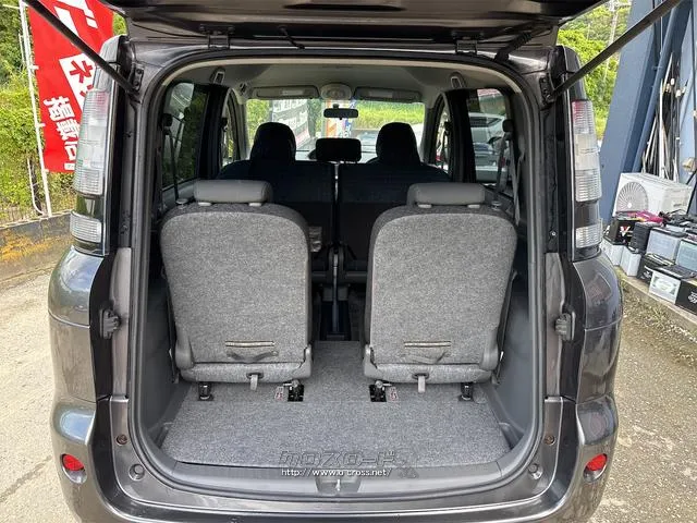 『TOTAL CAR SHOP FEEL』は、納車前にしっかり点検・整備!オイルやエレメント等も交換後、納車します!! ☆★☆詳細は『FEEL』の元気なスタッフまで→0078-6042-5806☆★☆ トヨタ シエンタ