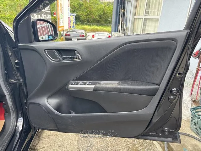 『TOTAL CAR SHOP FEEL』は、外装クリーニング&内装クリーニングでピカピカ納車!!お問い合わせは『FEEL』の元気なスタッフまで!!→0078-6042-5806にお電話ください☆★☆ ホンダ グレイス