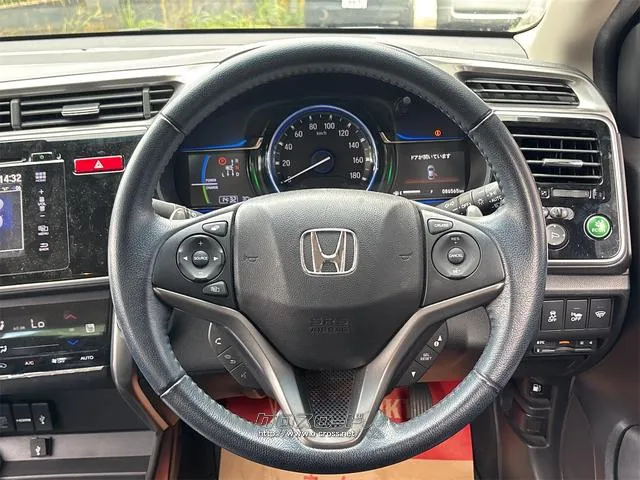 『TOTAL CAR SHOP FEEL』は買取・下取りももちろん全力で頑張ります!買取だけでも喜んで!不動車でもOK!☆詳細は『FEEL』の元気なスタッフまで→0078-6042-5806☆ ホンダ グレイス