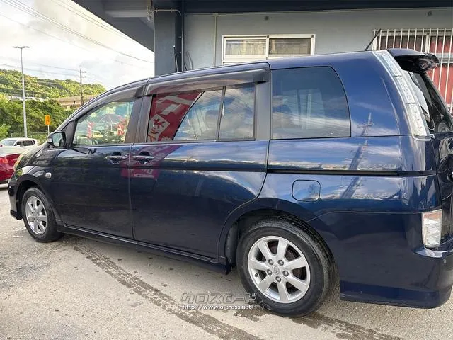 『TOTAL CAR SHOP FEEL』の在庫をご覧頂きまして誠に有難うございます!!是非ご来店して頂き、実際にご覧になって頂ければと思います。皆様のご連絡をスタッフ一同、心よりお待ちしております! トヨタ アイシス