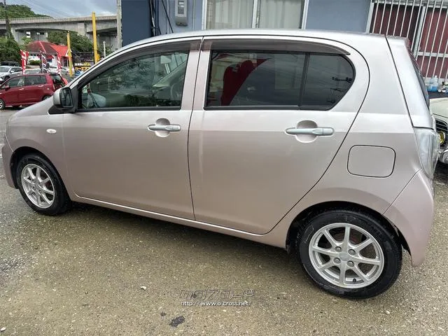 『FEEL』は、全車総額表示・第三者機関鑑定導入中・修復歴開示・走行管理システムで安心・安全をお届け!!詳細は『FEEL』の元気なスタッフまで♪♪♪→0078-6042-5806にお電話ください!!☆ ダイハツ ミライース