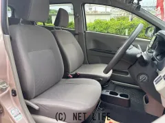 ダイハツ ミライース