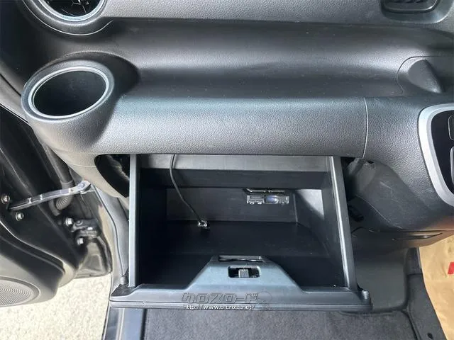 『TOTAL CAR SHOP FEEL』はナビ・オーディオも販売しております。 お気に入りの一台を見つけて下さい! ☆★☆詳細は『FEEL』の元気なスタッフまで →0078-6042-5806☆★☆ ホンダ N-BOX