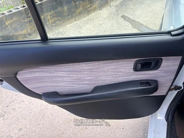 日産 マーチ