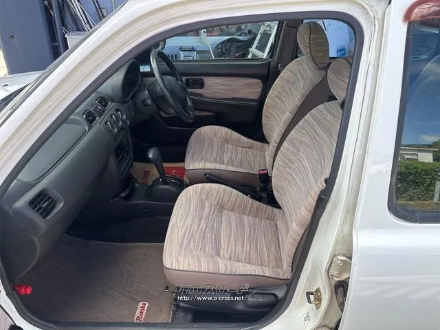 日産 マーチ