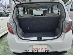 ダイハツ ミライース