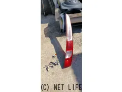 外装・エアロ テールレンズ右ヒビあり