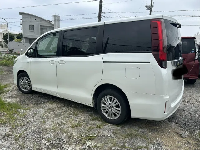 トヨタ ノア