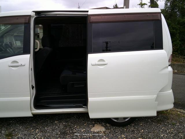 左側電動スライドドア 日産 セレナ