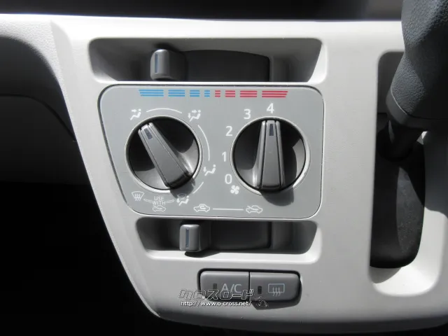 ダイハツ ミライース