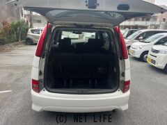 トヨタ アイシス