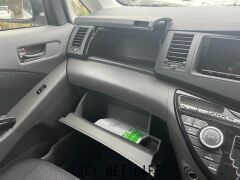 トヨタ アイシス