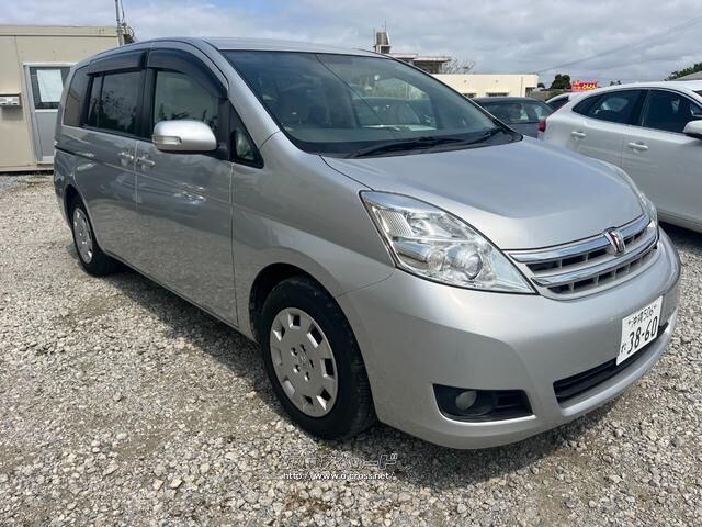 トヨタ アイシス