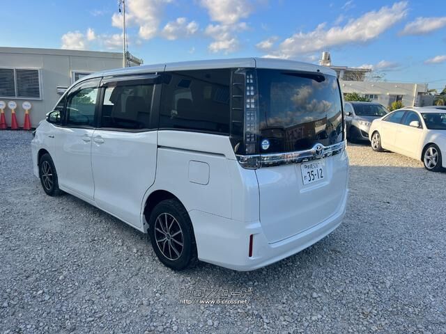 トヨタ ヴォクシー