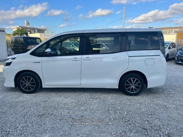 トヨタ ヴォクシー