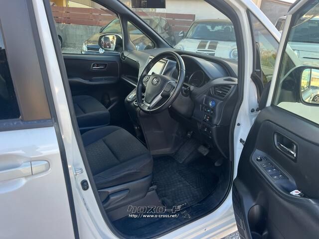 トヨタ ヴォクシー