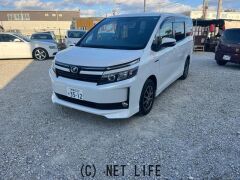 トヨタ ヴォクシー