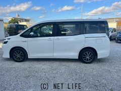 トヨタ ヴォクシー