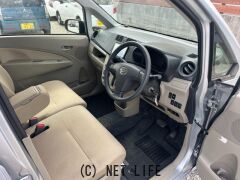 ダイハツ ムーヴ