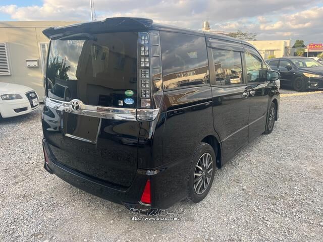 トヨタ ヴォクシー